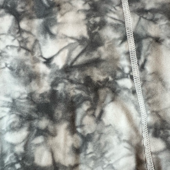 Athleta Gray and White Tie-Dye Leggings - Picture 2 of 3